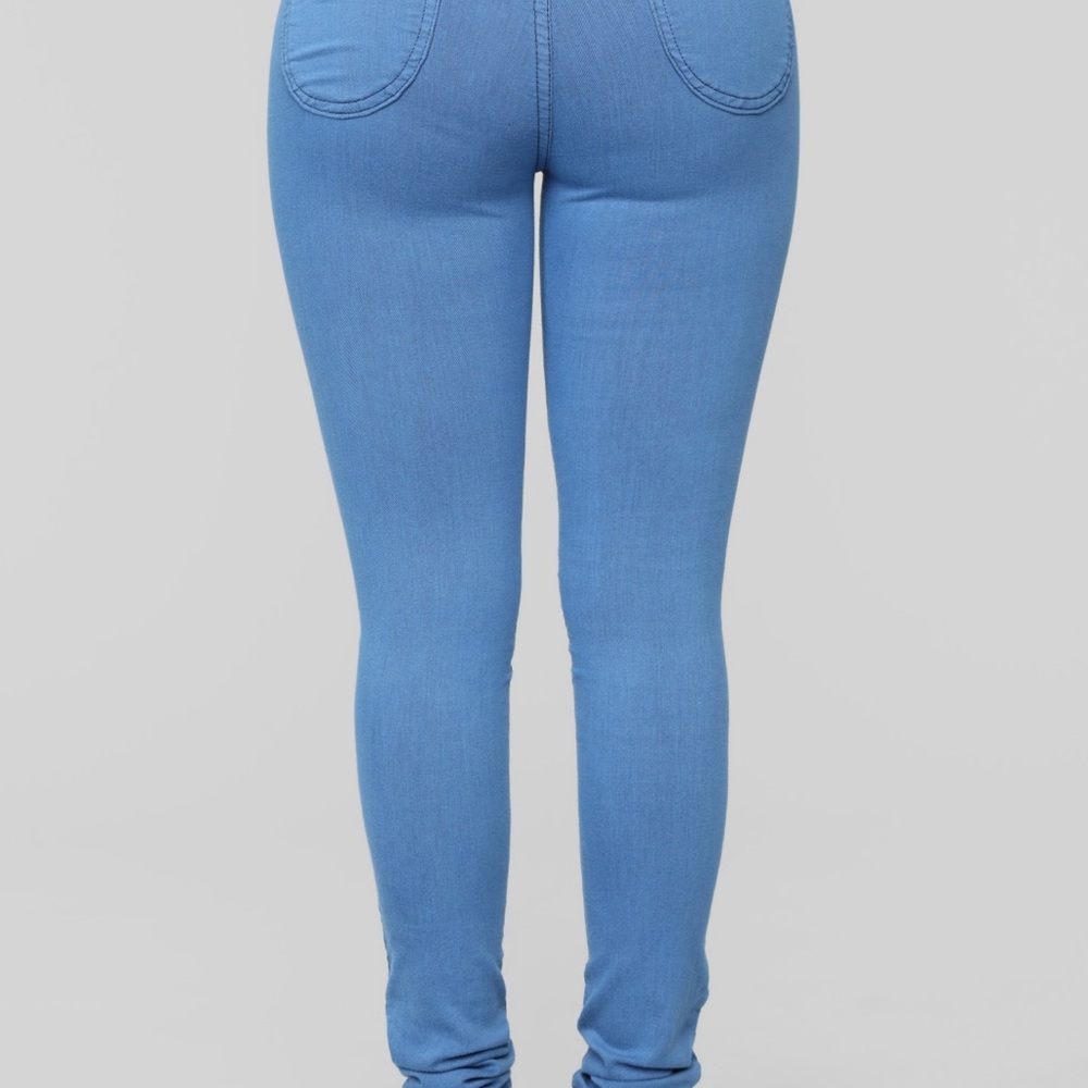 FASHION NOVA Super High Waist Denim Skinnies Medium Blue Wash Size 7 NWT - Picture 9 of 11